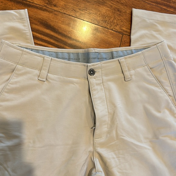 Under Armour Pants Mens Under Armour Khaki Pants With Little